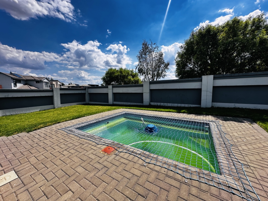 3 Bedroom Property for Sale in Helderwyk Gauteng