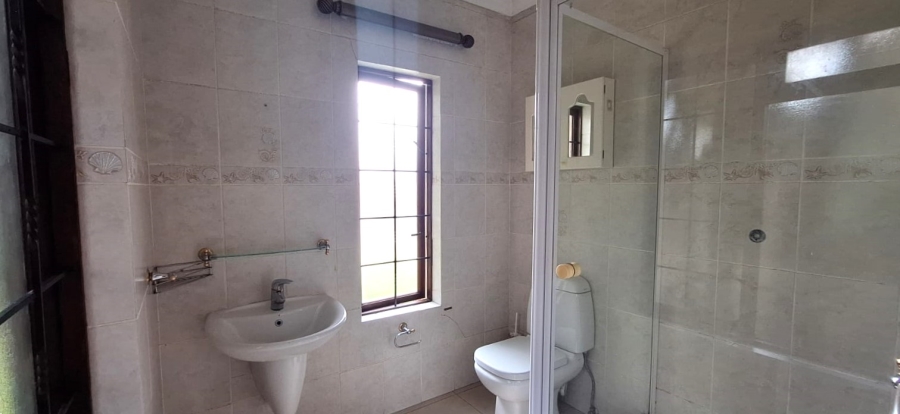 5 Bedroom Property for Sale in Faerie Glen Gauteng