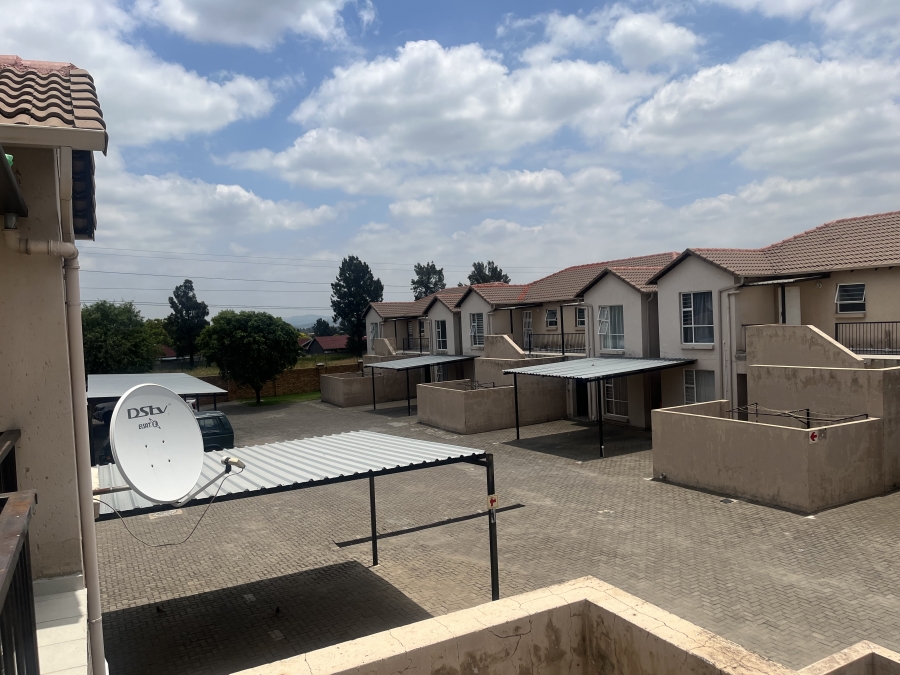 2 Bedroom Property for Sale in Albertsdal Gauteng