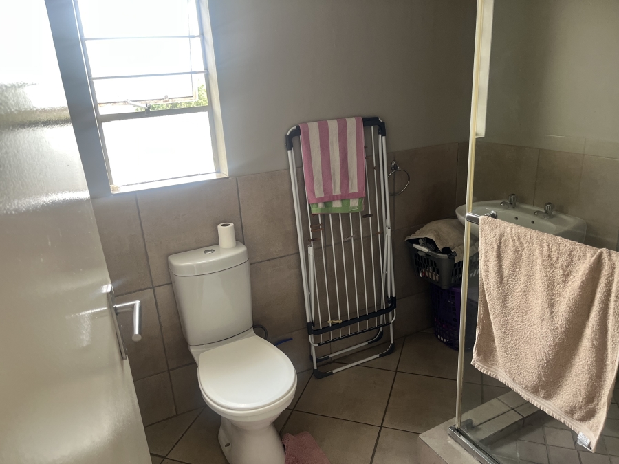 2 Bedroom Property for Sale in Albertsdal Gauteng
