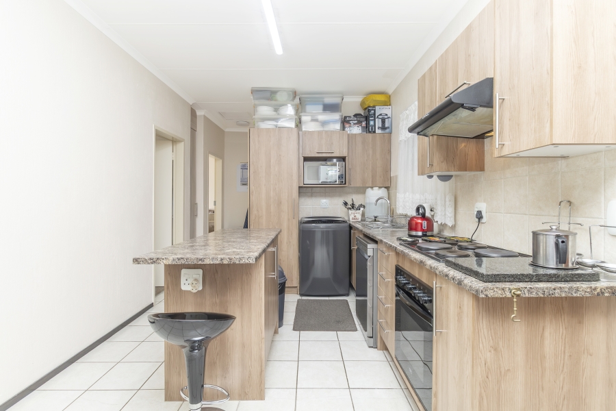 2 Bedroom Property for Sale in Olivedale Gauteng