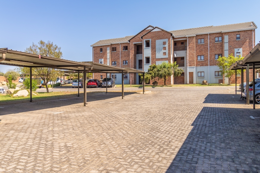 2 Bedroom Property for Sale in Olivedale Gauteng