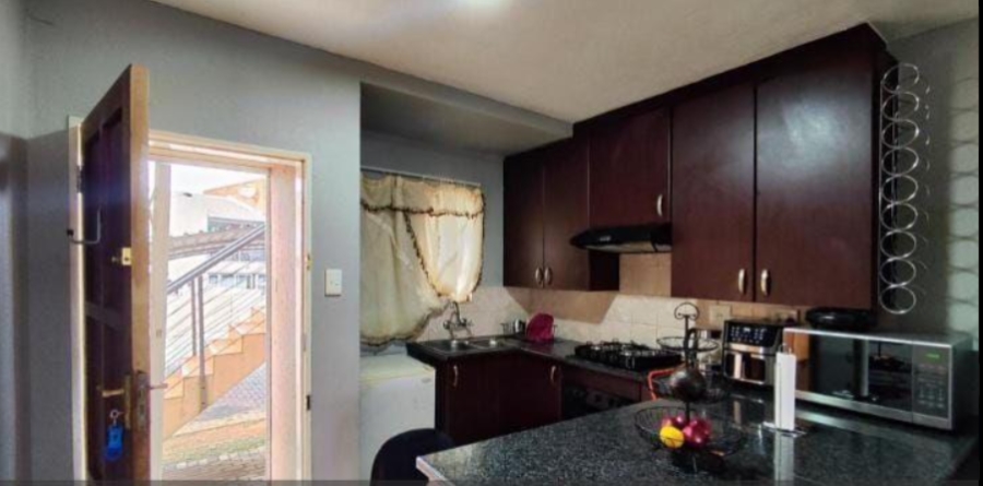 2 Bedroom Property for Sale in Ravensklip Gauteng