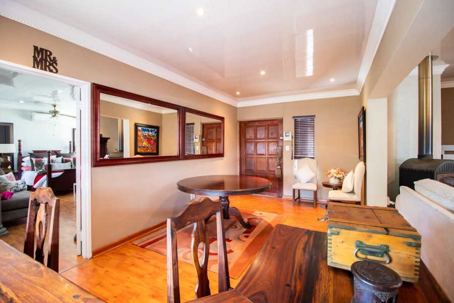 5 Bedroom Property for Sale in Raceview Gauteng