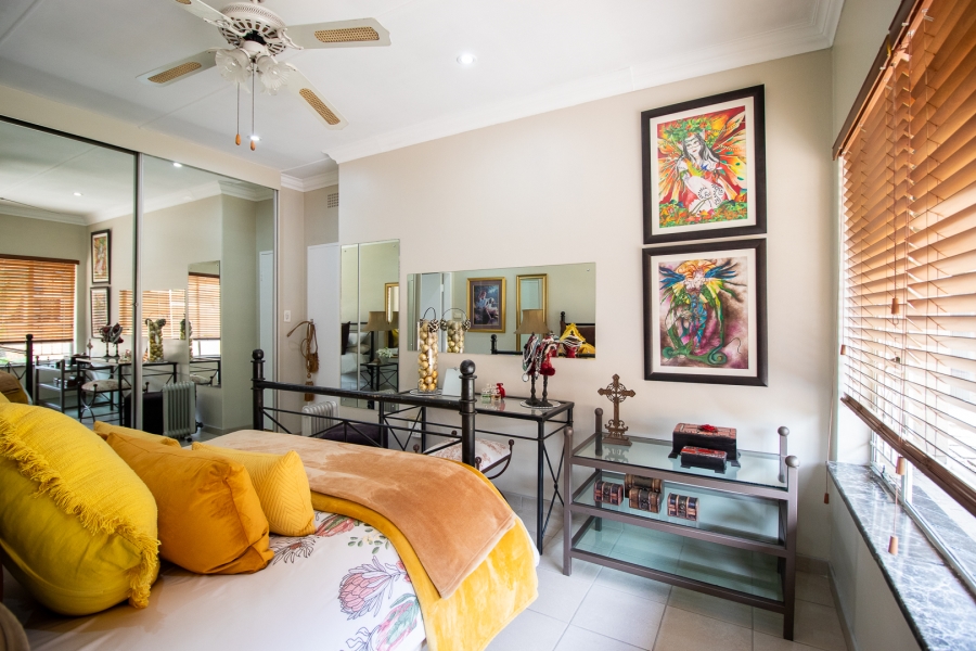 5 Bedroom Property for Sale in Raceview Gauteng