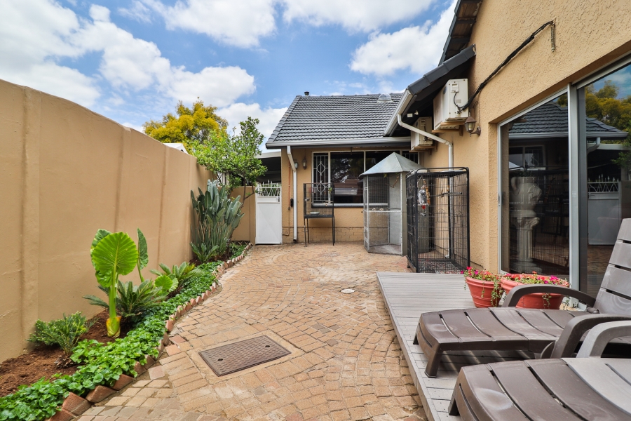 5 Bedroom Property for Sale in Raceview Gauteng