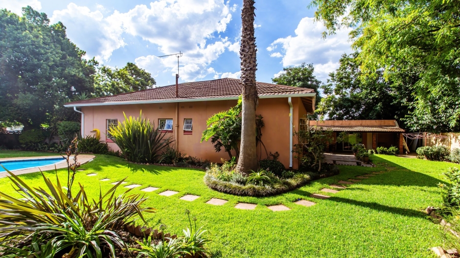 3 Bedroom Property for Sale in Edenvale Central Gauteng