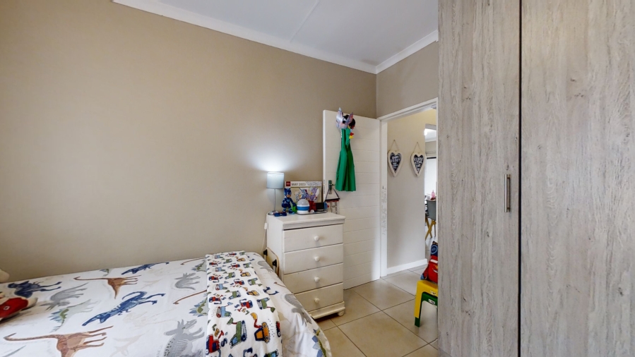 2 Bedroom Property for Sale in Goedeburg Gauteng