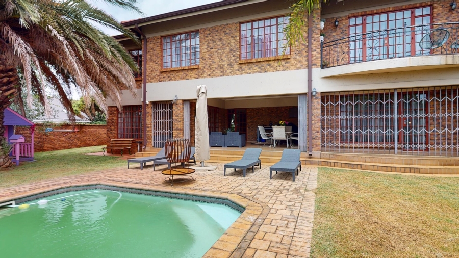 10 Bedroom Property for Sale in Benoni Small Farms Gauteng