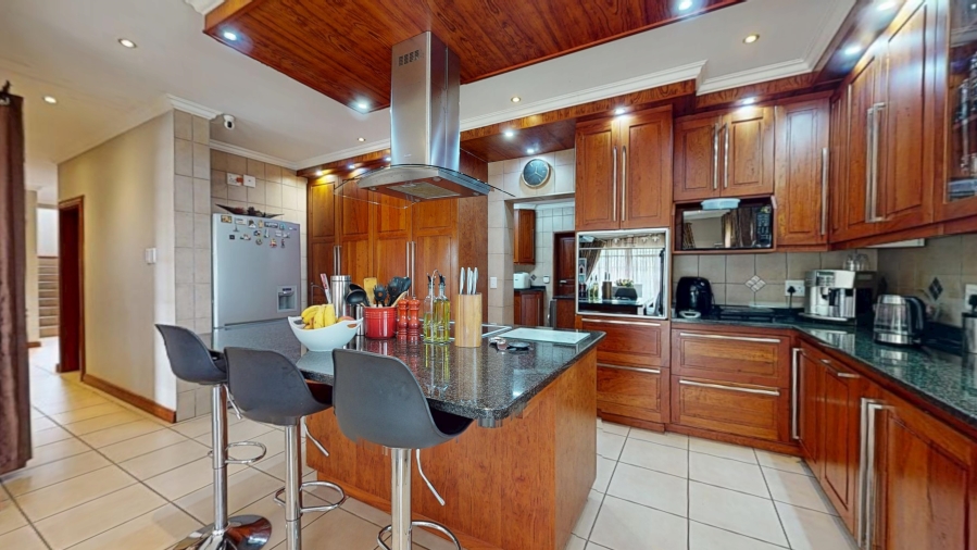 10 Bedroom Property for Sale in Benoni Small Farms Gauteng