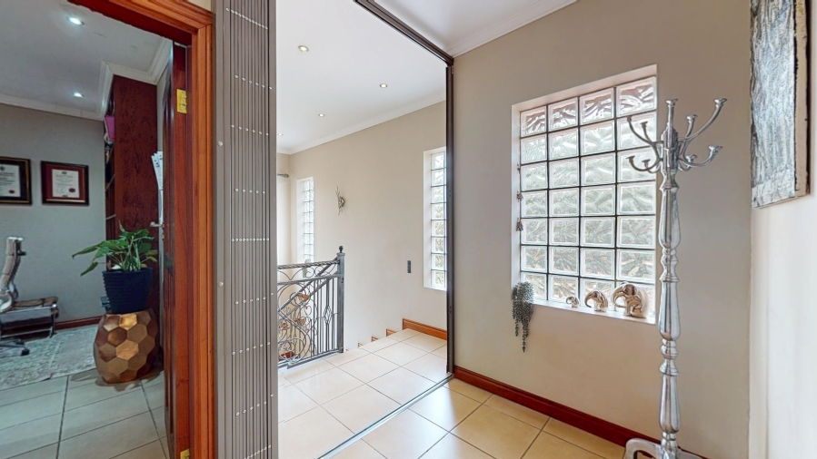 10 Bedroom Property for Sale in Benoni Small Farms Gauteng