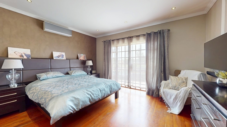 10 Bedroom Property for Sale in Benoni Small Farms Gauteng