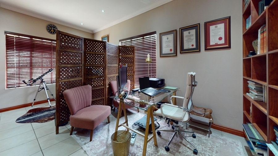 10 Bedroom Property for Sale in Benoni Small Farms Gauteng