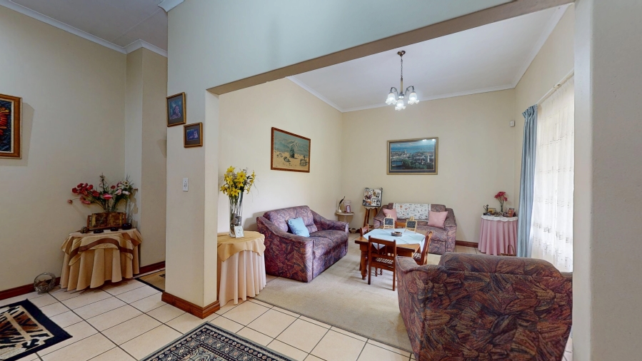 10 Bedroom Property for Sale in Benoni Small Farms Gauteng