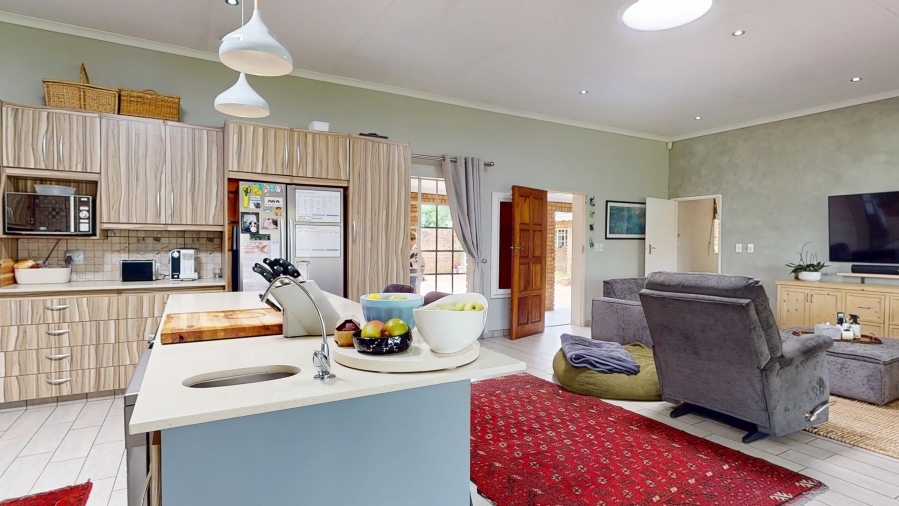 10 Bedroom Property for Sale in Benoni Small Farms Gauteng