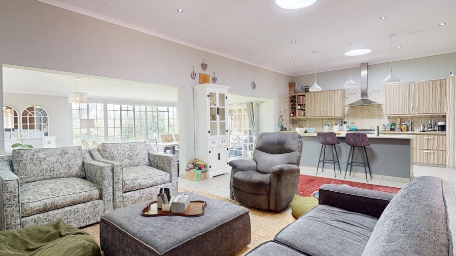 10 Bedroom Property for Sale in Benoni Small Farms Gauteng