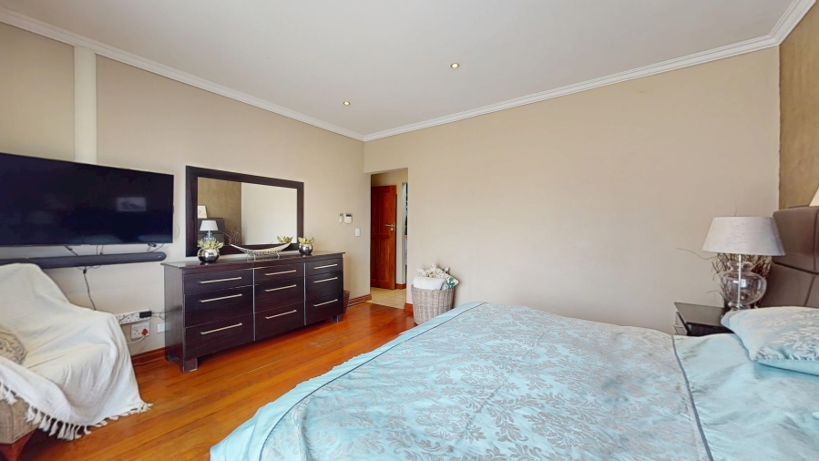 10 Bedroom Property for Sale in Benoni Small Farms Gauteng