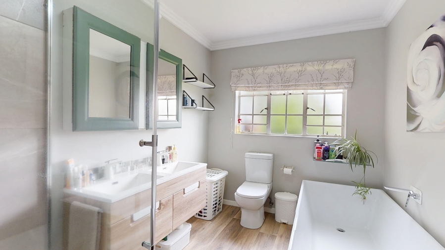 10 Bedroom Property for Sale in Benoni Small Farms Gauteng