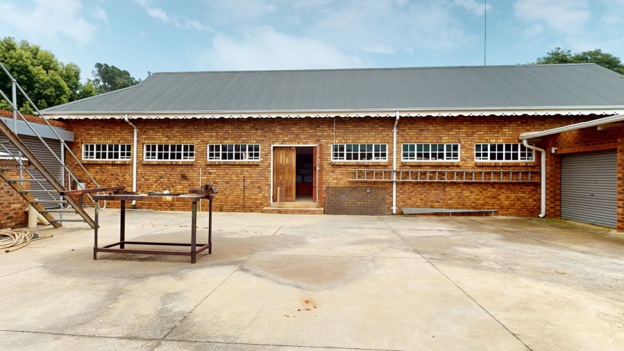 10 Bedroom Property for Sale in Benoni Small Farms Gauteng