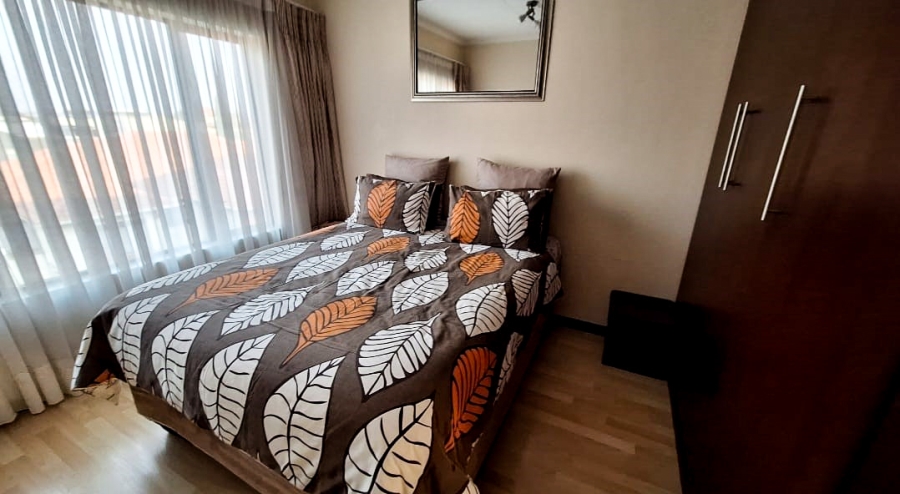 2 Bedroom Property for Sale in Greenstone Hill Gauteng