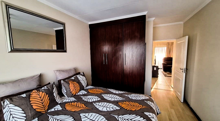 2 Bedroom Property for Sale in Greenstone Hill Gauteng