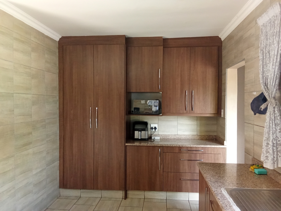 9 Bedroom Property for Sale in Bedworth Park Gauteng