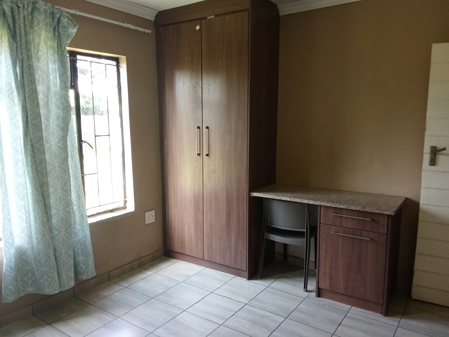 9 Bedroom Property for Sale in Bedworth Park Gauteng