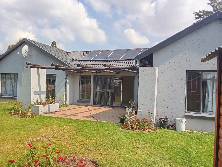 9 Bedroom Property for Sale in Bedworth Park Gauteng