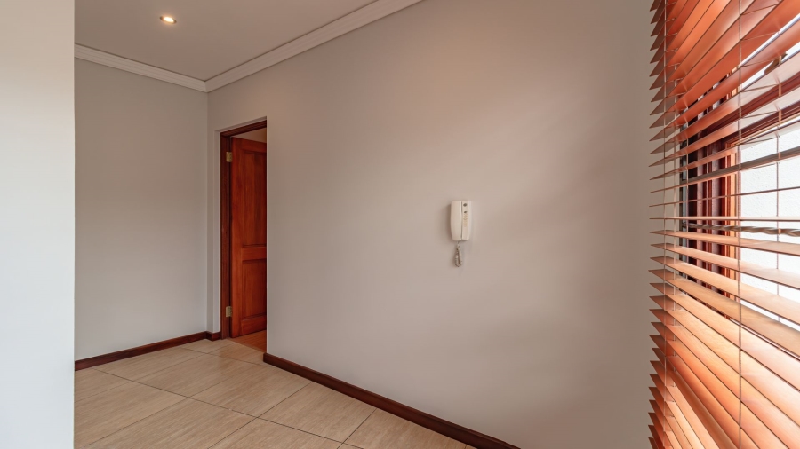 2 Bedroom Property for Sale in Bedfordview Gauteng