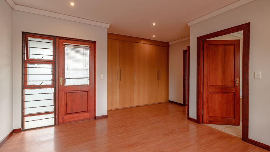 2 Bedroom Property for Sale in Bedfordview Gauteng