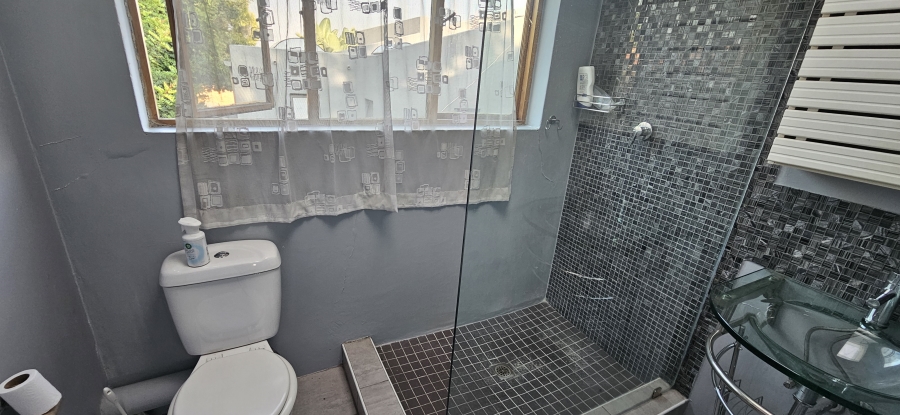 5 Bedroom Property for Sale in Dowerglen Ext 5 Gauteng