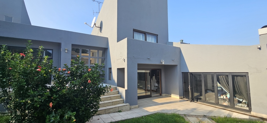 5 Bedroom Property for Sale in Dowerglen Ext 5 Gauteng