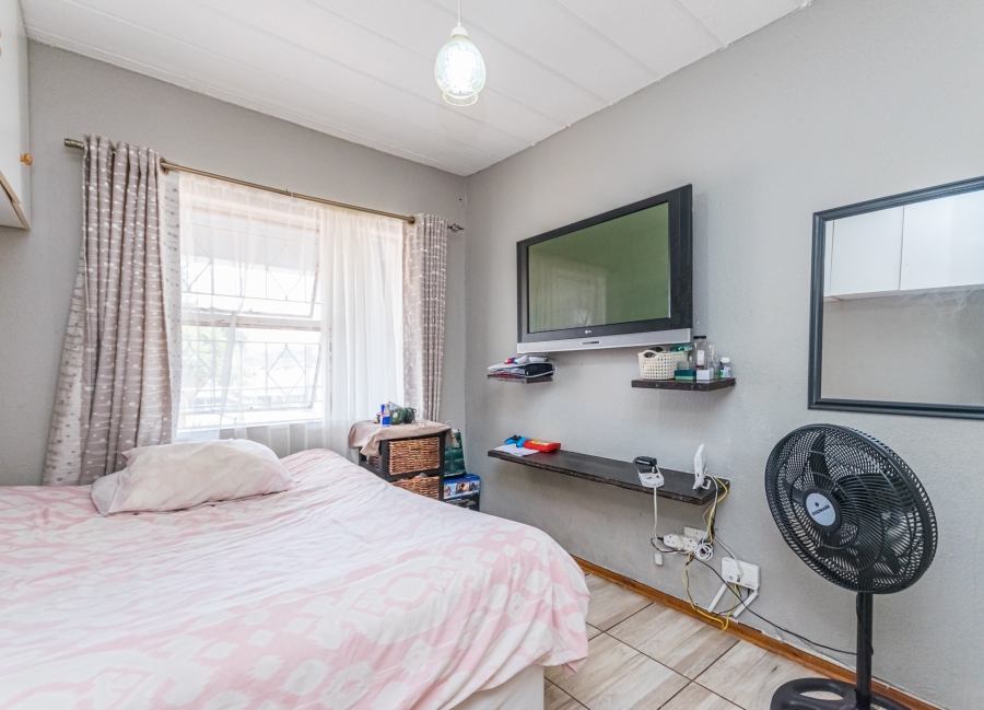 2 Bedroom Property for Sale in Florida Gauteng