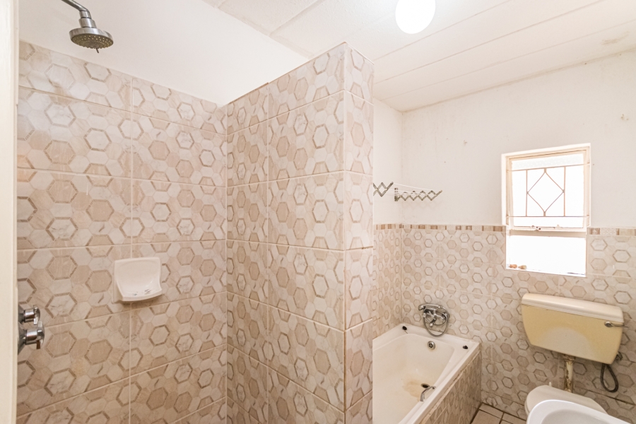 2 Bedroom Property for Sale in Florida Gauteng