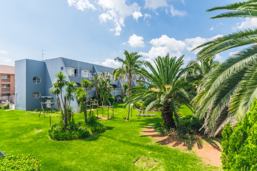 2 Bedroom Property for Sale in Florida Gauteng