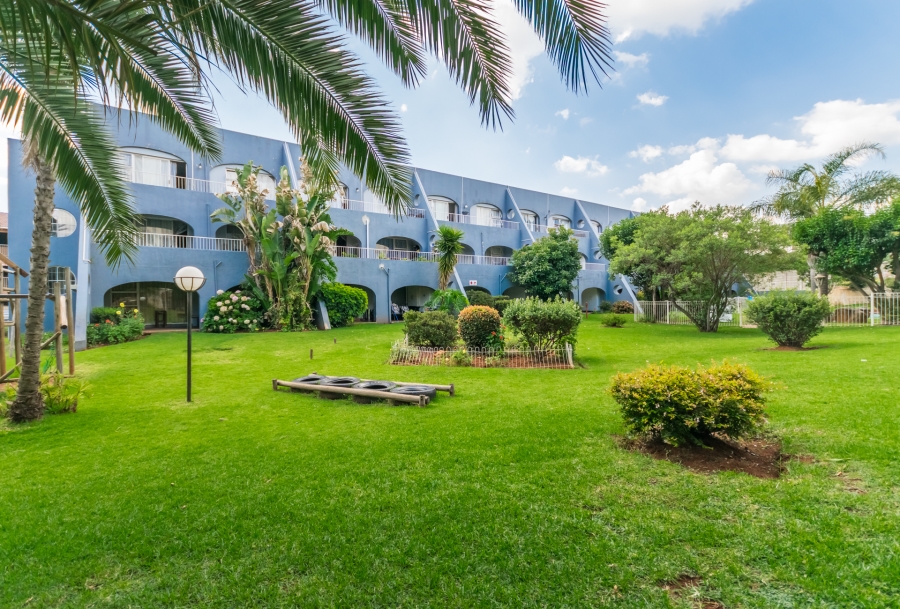 2 Bedroom Property for Sale in Florida Gauteng