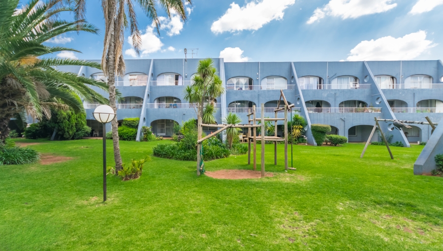 2 Bedroom Property for Sale in Florida Gauteng