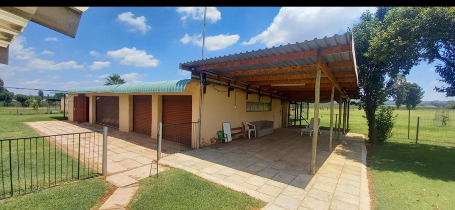 4 Bedroom Property for Sale in Valley Settlements A H Gauteng
