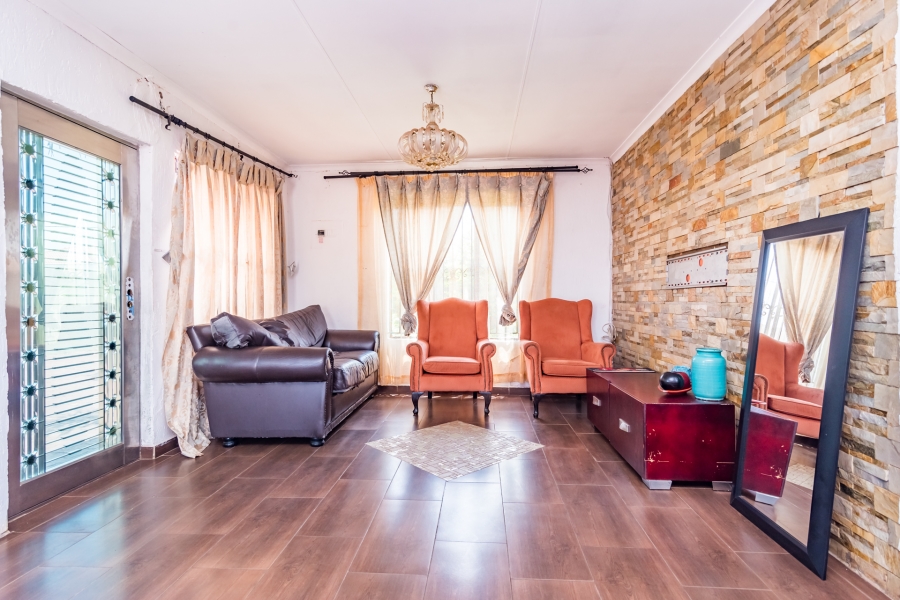 3 Bedroom Property for Sale in Protea Glen Gauteng