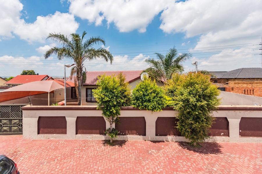 3 Bedroom Property for Sale in Protea Glen Gauteng