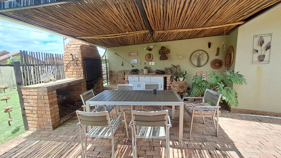 4 Bedroom Property for Sale in Ferryvale Gauteng