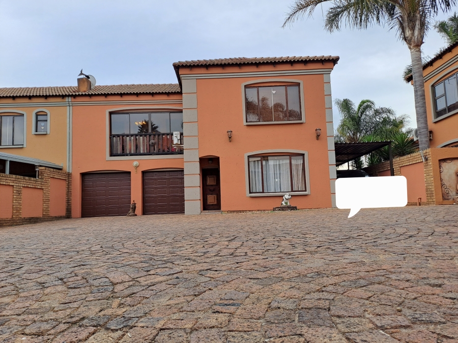 3 Bedroom Property for Sale in Dal Fouche Gauteng