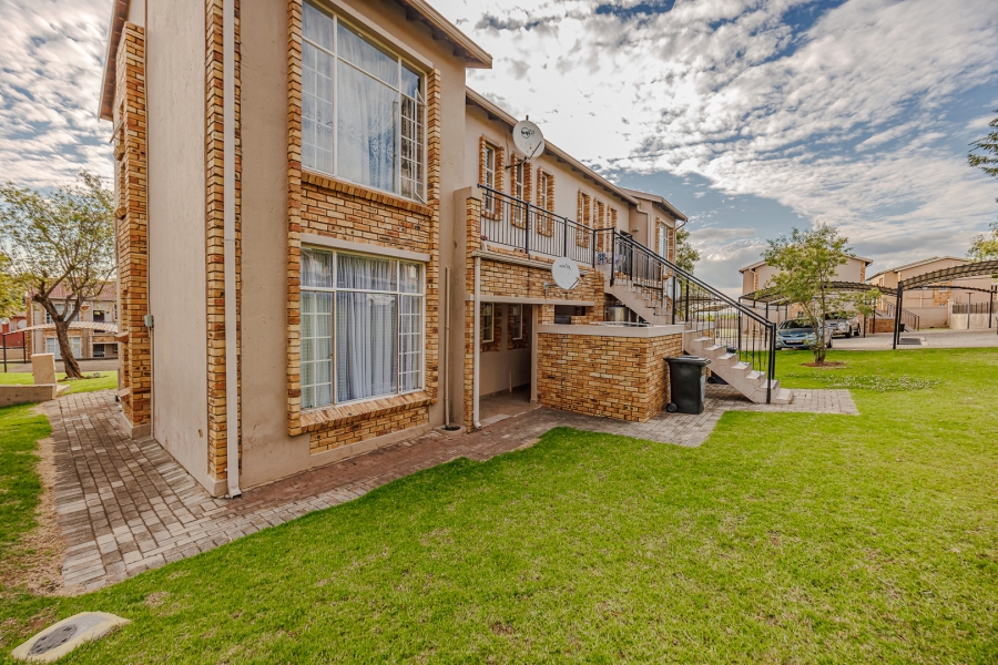 2 Bedroom Property for Sale in Laser Park Gauteng
