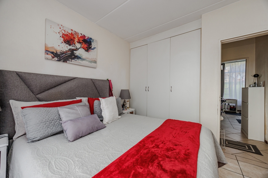 2 Bedroom Property for Sale in Laser Park Gauteng