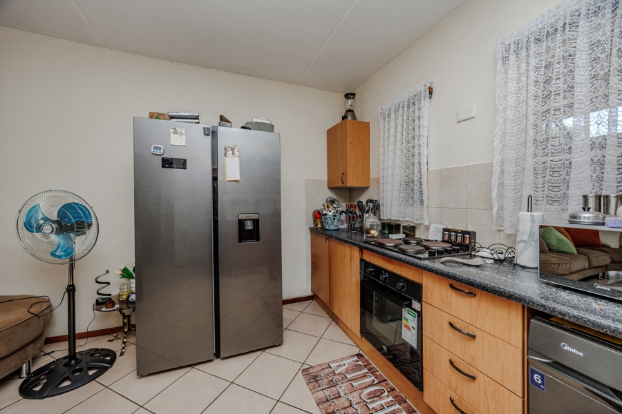 2 Bedroom Property for Sale in Laser Park Gauteng