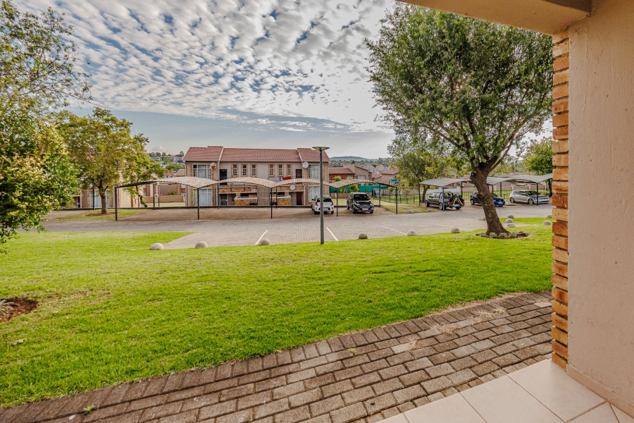 2 Bedroom Property for Sale in Laser Park Gauteng