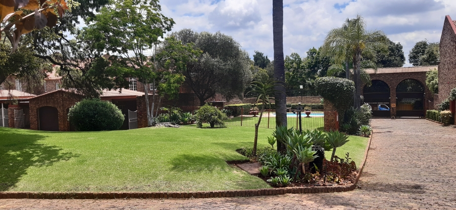 3 Bedroom Property for Sale in Waterkloof Gauteng