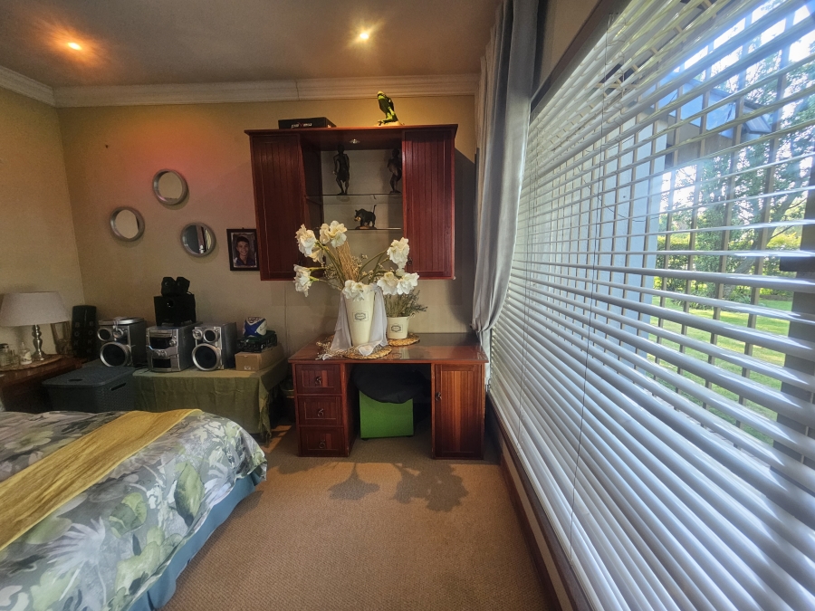 4 Bedroom Property for Sale in Selcourt Gauteng