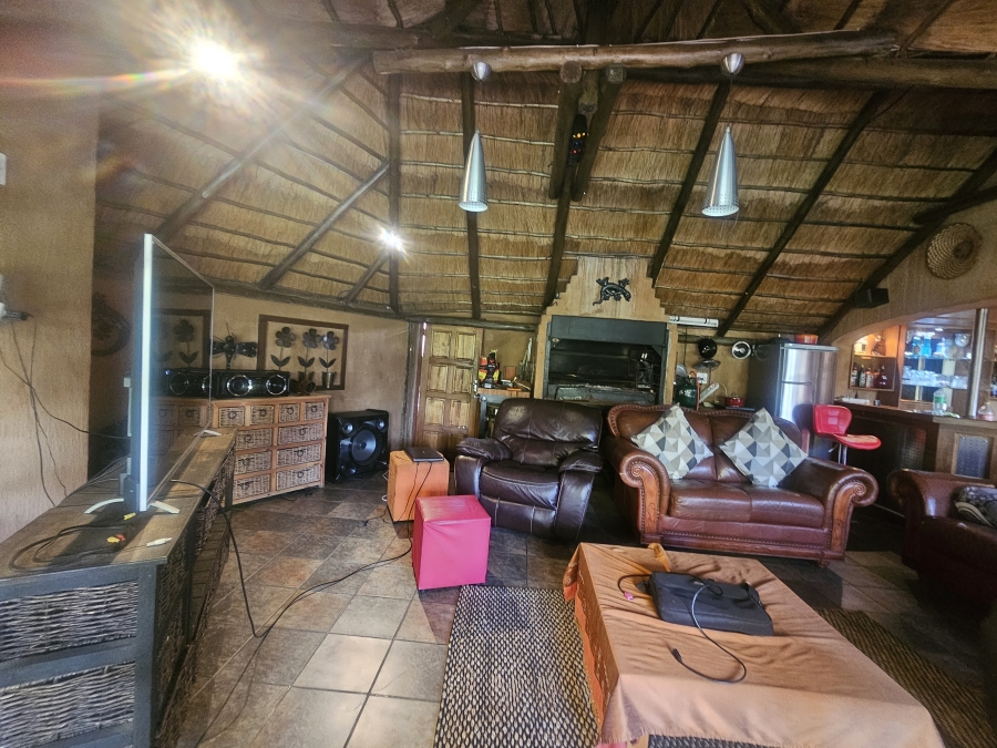 4 Bedroom Property for Sale in Selcourt Gauteng