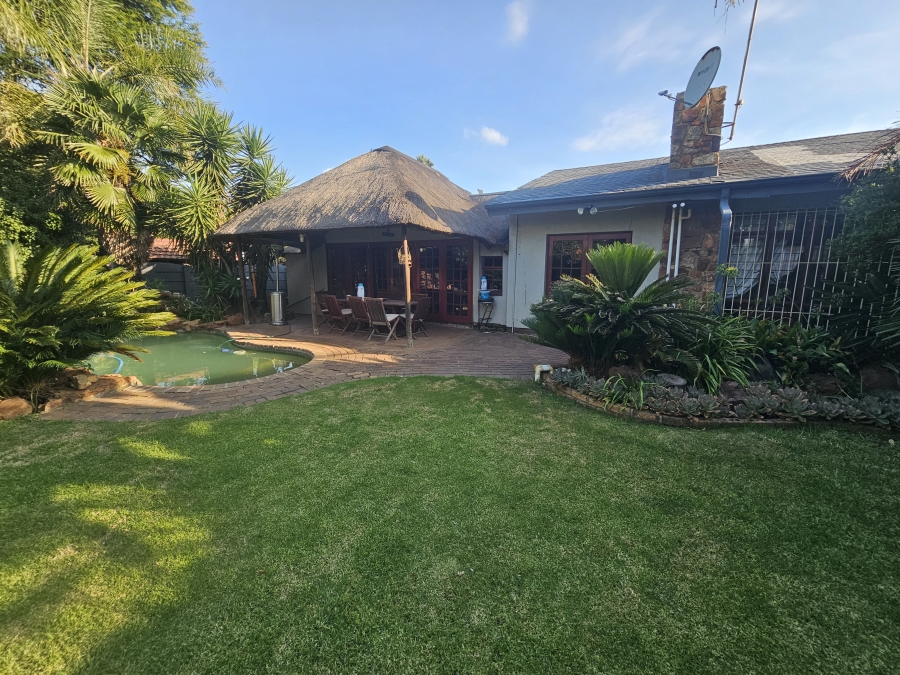 4 Bedroom Property for Sale in Selcourt Gauteng